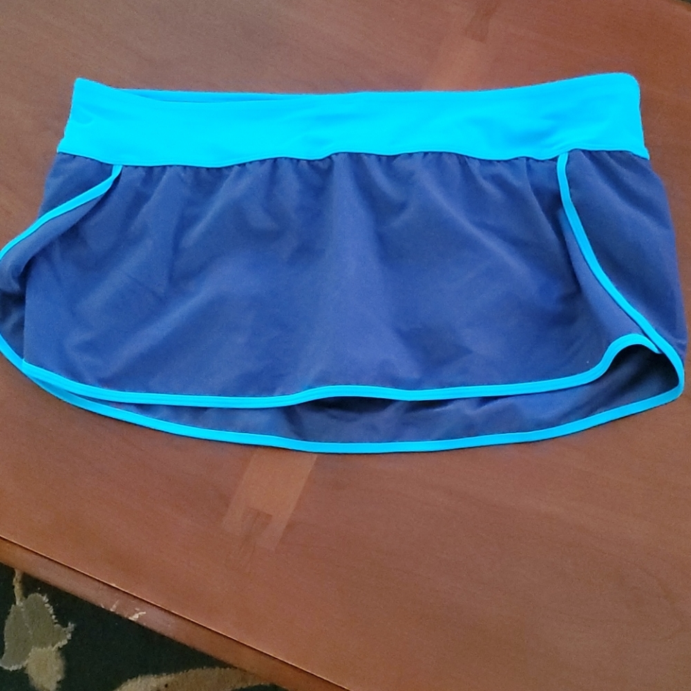Tropical Escape skirted bottom